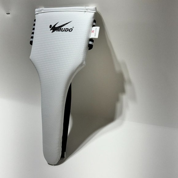 Mudo Female Groin Guard - One Size MMA/Taekwando/Karate Protective Gear - Picture 4 of 7